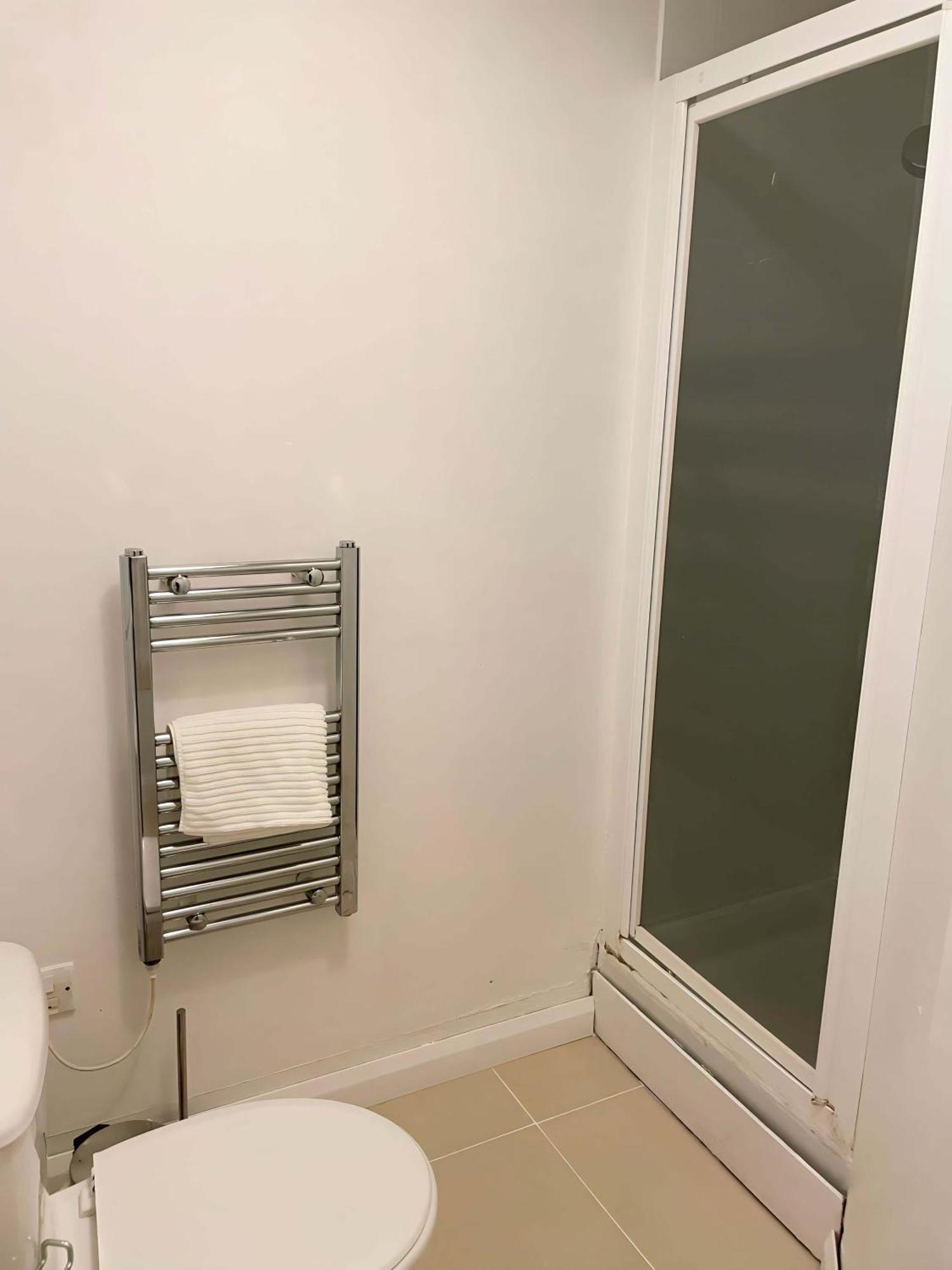 2 Bdrm Contemporary Central London Apartment Londres Exterior foto
